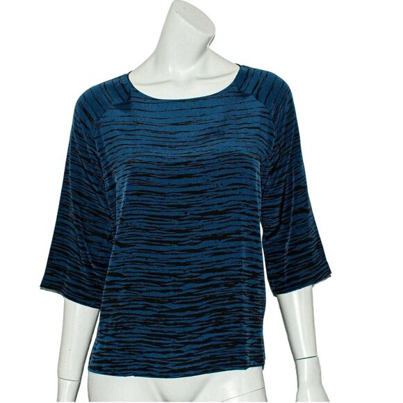 VINCE 100% Silk Blouse Blue stripe print Size Small - Picture 2 of 8